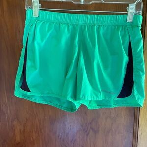 Patagonia Women's Green Athletic Shorts Size Small
